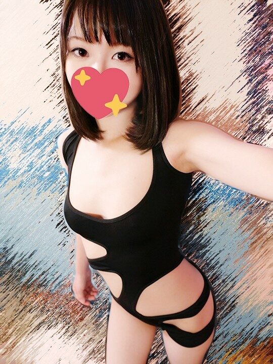 MD0305 The mermaid transforms into a beautiful woman to repay her kindness with her body.