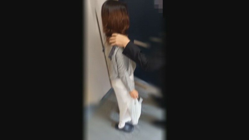 MFK0031 lovers before six o'clock