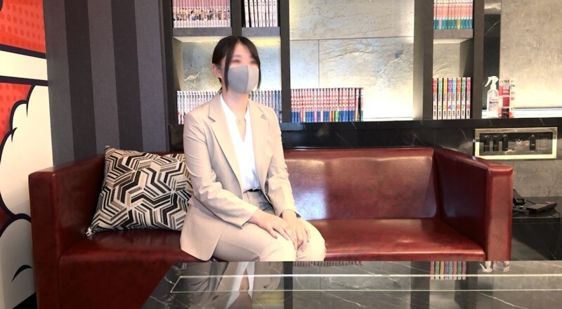 NPJS-142 They made 500 million by streaming their lovemaking!? A compilation of 16 leaked porn videos from that couple's porn bar. A collection of 16 sexy short videos!!